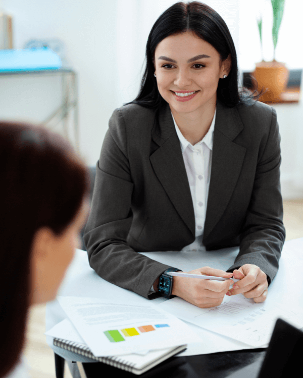 Expert migration consultant offering advice on Australia immigration PR visa and visa pathways.